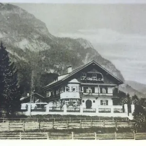Gaestehaus Hohe Tannen בית הארחה